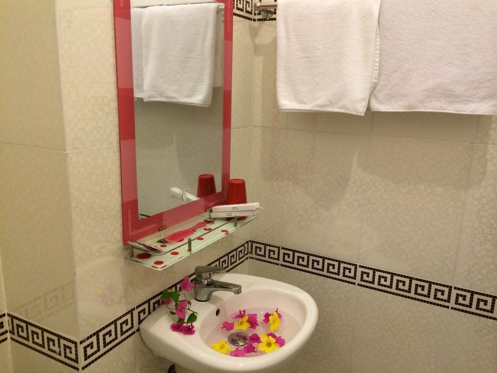 Bao Tien Mini Hotel Phan Thiet Exteriör bild